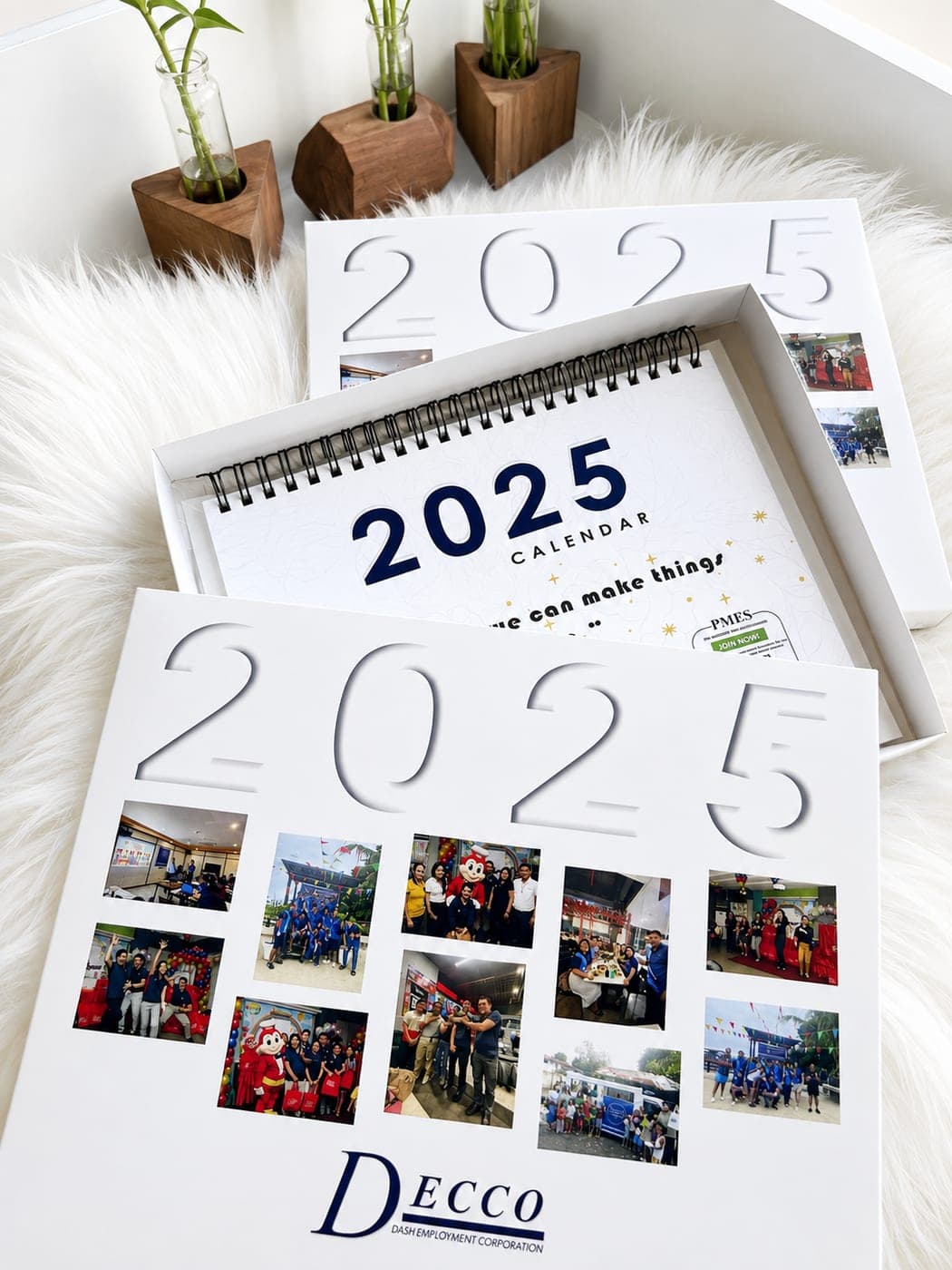 Premium Desktop Calendar